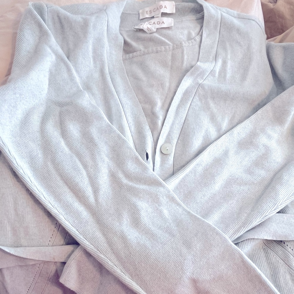 Escada Sweater set: Cashmere, Classic and timeless.